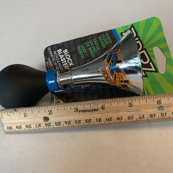 Riderz Block Blaster Chrome Bicycle Horn New In Package - Picture 11 of 12